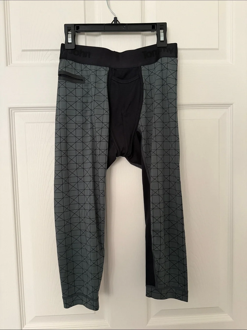 Tommy John Men's Gray & Black Geometric Athletic Boxer Briefs